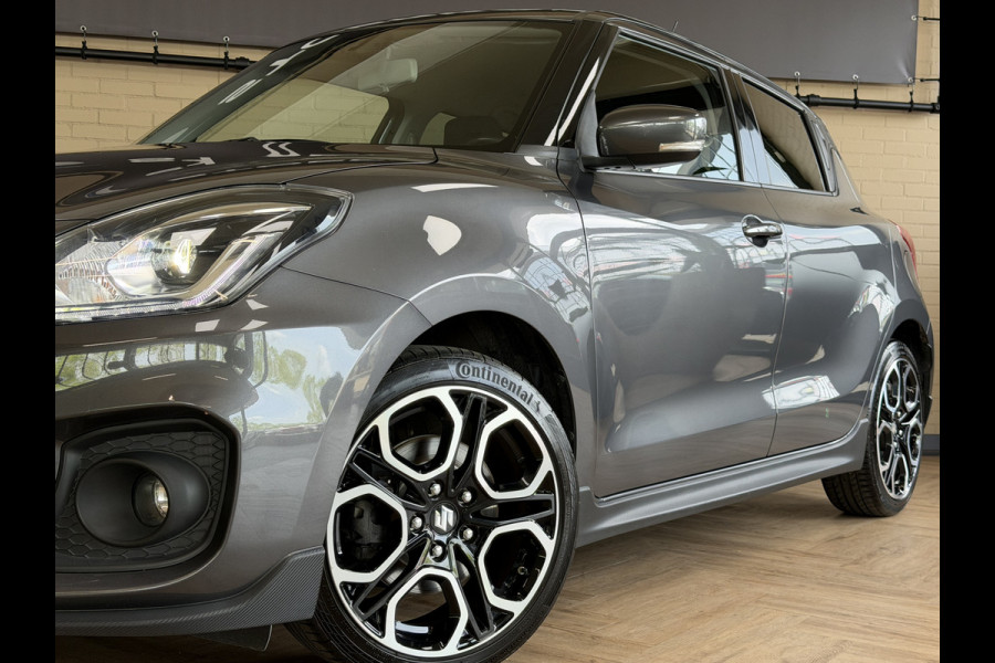 Suzuki Swift 1.4 Sport Smart Hybrid | Navi | 17"| ACC | Dodehoek | Carplay | Camera | 100% Onderhouden!