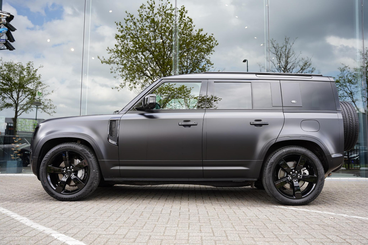 Land Rover Defender 110 2.0 P400e 110 X-Dynamic HSE / Head Up / Meridian / Panoramadak