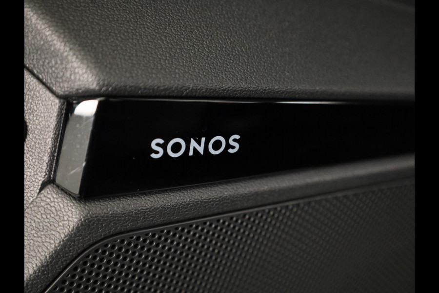 Audi A3 Sportback 45 TFSI e S edition Competition 245pk | Navigatie | Sonos Audio | Keyless | 18 inch Lichtmetalen velgen |