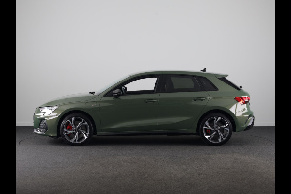 Audi A3 Sportback 45 TFSI e S edition Competition 245pk | Navigatie | Sonos Audio | Keyless | 18 inch Lichtmetalen velgen |
