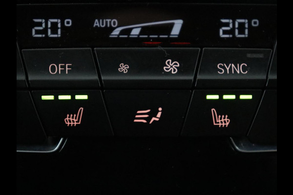 BMW X1 sDrive20i Business Edition Plus | Leder | Head-Up | Stoelverwarming | Trekhaak | Camera | Sfeerverlichting | Navigatie | X Line | Full LED | DAB | Cruise control | Parkeerhulp | Bluetooth