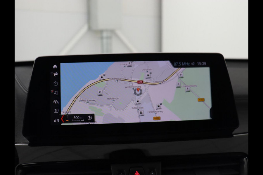 BMW X1 sDrive20i Business Edition Plus | Leder | Head-Up | Stoelverwarming | Trekhaak | Camera | Sfeerverlichting | Navigatie | X Line | Full LED | DAB | Cruise control | Parkeerhulp | Bluetooth