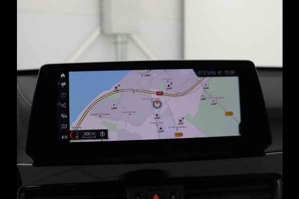 BMW X1 sDrive20i Business Edition Plus | Leder | Head-Up | Stoelverwarming | Trekhaak | Camera | Sfeerverlichting | Navigatie | X Line | Full LED | DAB | Cruise control | Parkeerhulp | Bluetooth