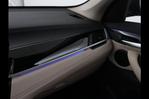 BMW X1 sDrive20i Business Edition Plus | Leder | Head-Up | Stoelverwarming | Trekhaak | Camera | Sfeerverlichting | Navigatie | X Line | Full LED | DAB | Cruise control | Parkeerhulp | Bluetooth