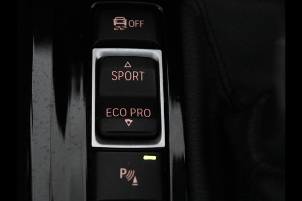 BMW X1 sDrive20i Business Edition Plus | Leder | Head-Up | Stoelverwarming | Trekhaak | Camera | Sfeerverlichting | Navigatie | X Line | Full LED | DAB | Cruise control | Parkeerhulp | Bluetooth