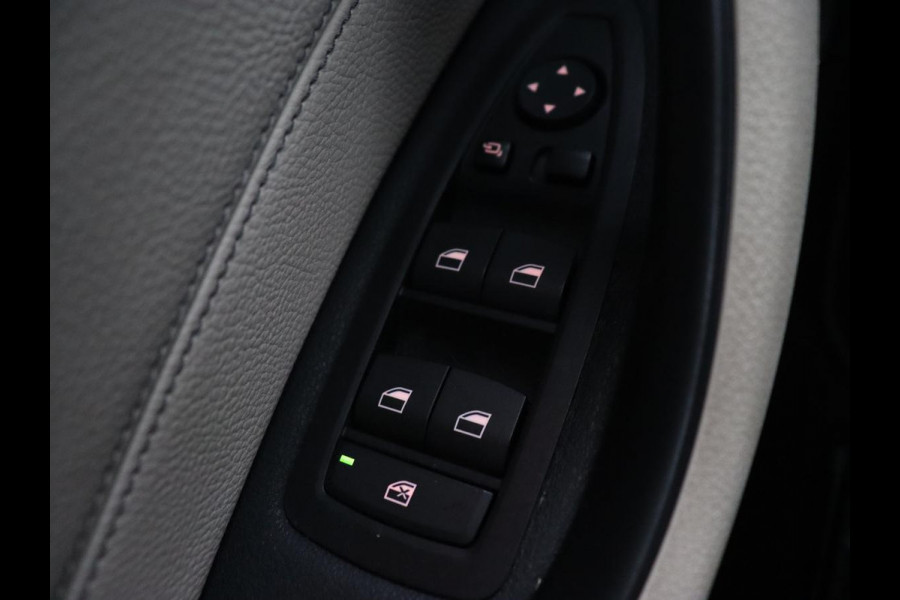 BMW X1 sDrive20i Business Edition Plus | Leder | Head-Up | Stoelverwarming | Trekhaak | Camera | Sfeerverlichting | Navigatie | X Line | Full LED | DAB | Cruise control | Parkeerhulp | Bluetooth