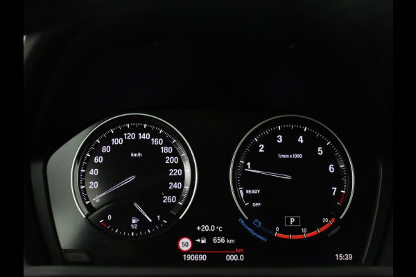 BMW X1 sDrive20i Business Edition Plus | Leder | Head-Up | Stoelverwarming | Trekhaak | Camera | Sfeerverlichting | Navigatie | X Line | Full LED | DAB | Cruise control | Parkeerhulp | Bluetooth
