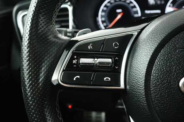 Kia ProCeed 1.5 T-GDI GT-PlusLine (PANORAMADAK, STOEL/STUUR VERWARMING, CAMERA, ELEKTR STOELEN)