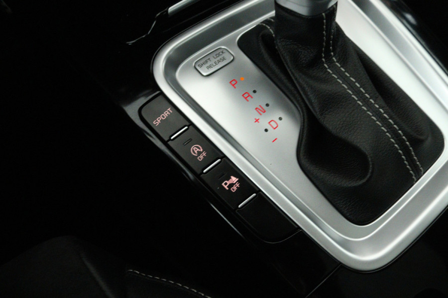 Kia ProCeed 1.5 T-GDI GT-PlusLine (PANORAMADAK, STOEL/STUUR VERWARMING, CAMERA, ELEKTR STOELEN)