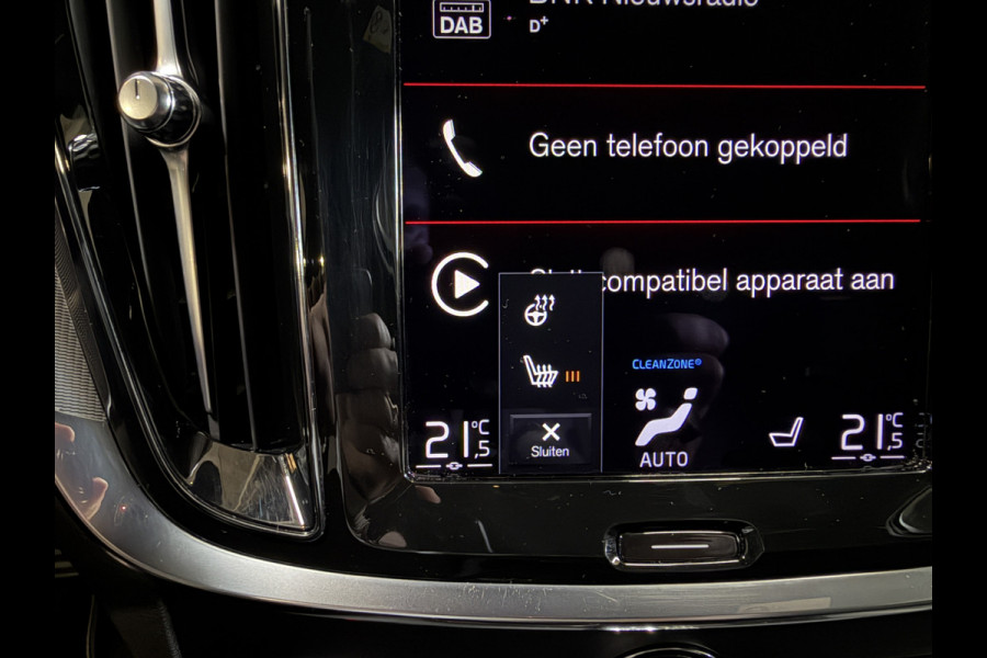 Volvo V60 2.0 T8 Recharge AWD R-Design | Elektr. trekhaak | Camera | Stoel/stuurverwarming | Carplay | Adaptive cruise