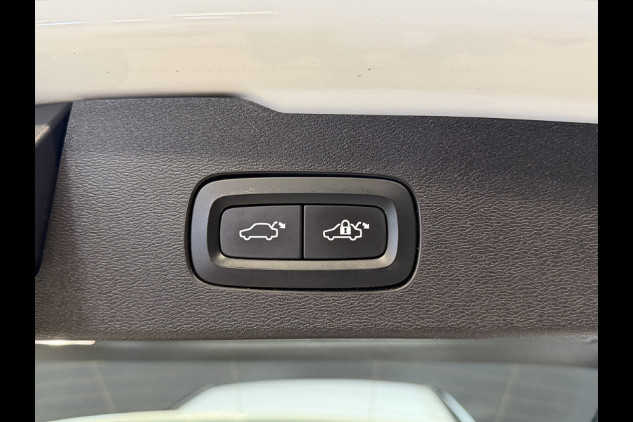 Volvo V60 2.0 T8 Recharge AWD R-Design | Elektr. trekhaak | Camera | Stoel/stuurverwarming | Carplay | Adaptive cruise