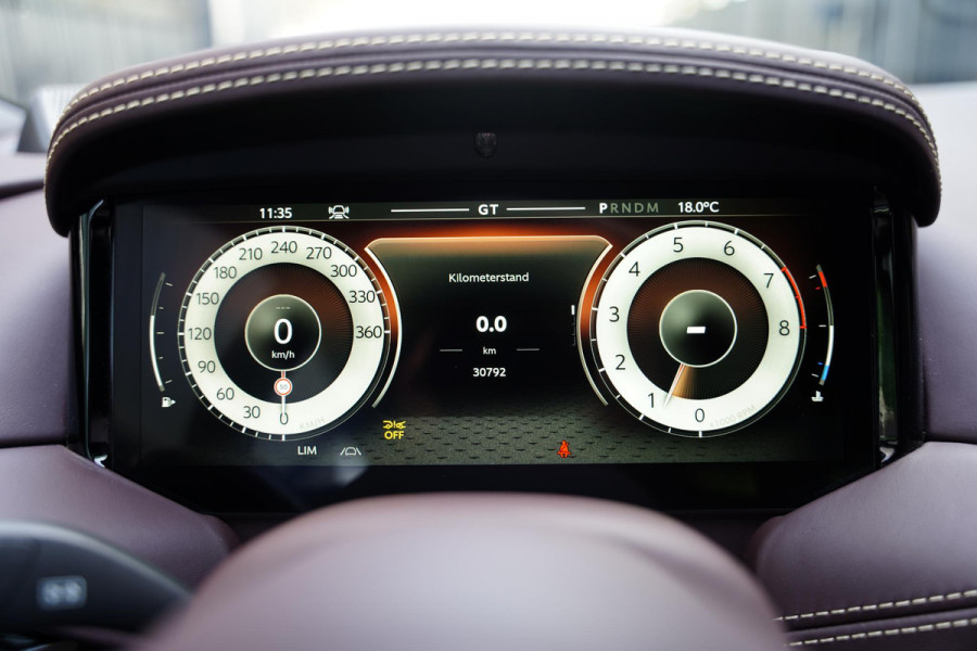 Aston Martin DB12 4.0 V8 / BTW / NEW SERVICE / NL AUTO