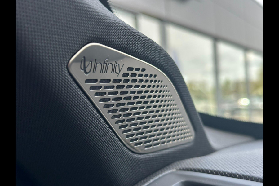 Lynk & Co 01 1.5 More | Lederen bekleding | Panorama dak | Stuur & Stoelverwarming | Infinity Audio | 20 Inch LMV | Camera voor en achter | Elek. klep | Elek. stoelen