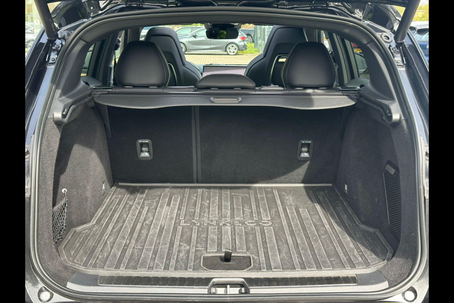 Lynk & Co 01 1.5 More | Lederen bekleding | Panorama dak | Stuur & Stoelverwarming | Infinity Audio | 20 Inch LMV | Camera voor en achter | Elek. klep | Elek. stoelen