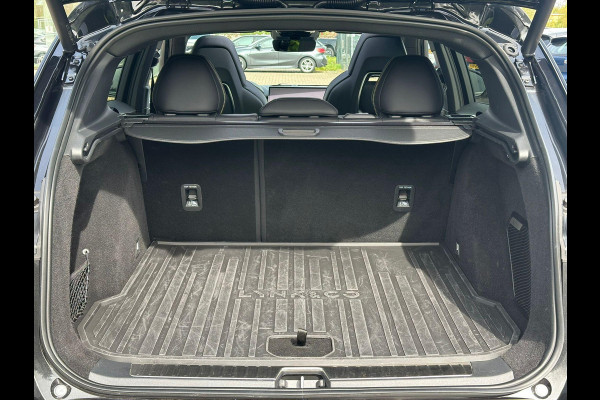 Lynk & Co 01 1.5 More | Lederen bekleding | Panorama dak | Stuur & Stoelverwarming | Infinity Audio | 20 Inch LMV | Camera voor en achter | Elek. klep | Elek. stoelen