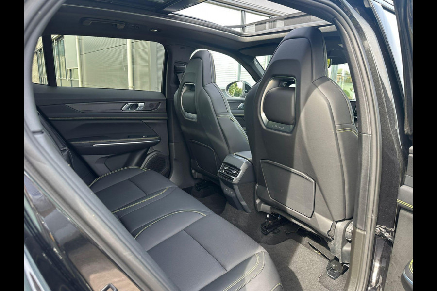 Lynk & Co 01 1.5 More | Lederen bekleding | Panorama dak | Stuur & Stoelverwarming | Infinity Audio | 20 Inch LMV | Camera voor en achter | Elek. klep | Elek. stoelen