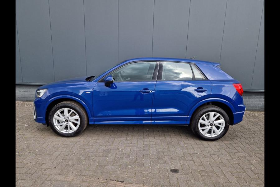 Audi Q2 35 TFSI S Edition /Virtual /ACC /Matrix