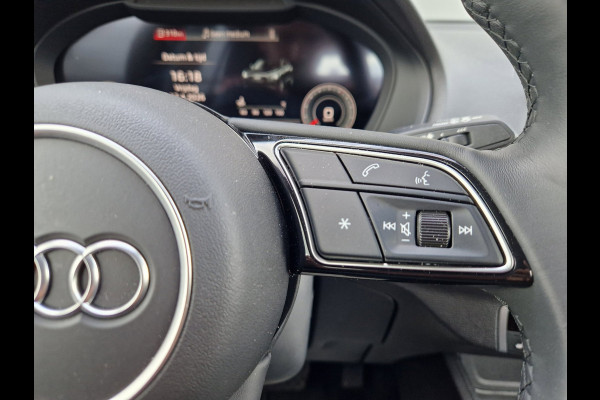 Audi Q2 35 TFSI S Edition /Virtual /ACC /Matrix