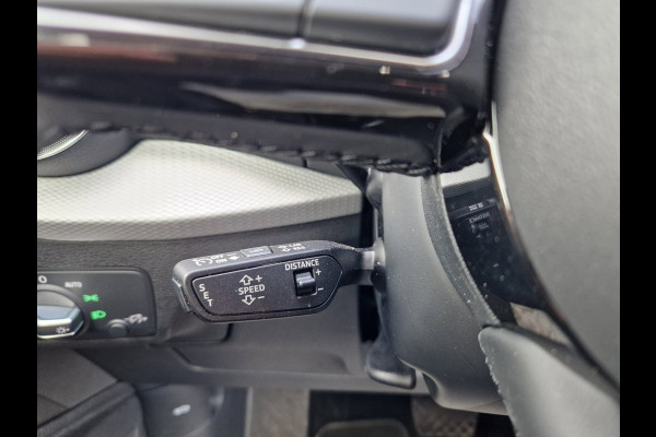 Audi Q2 35 TFSI S Edition /Virtual /ACC /Matrix