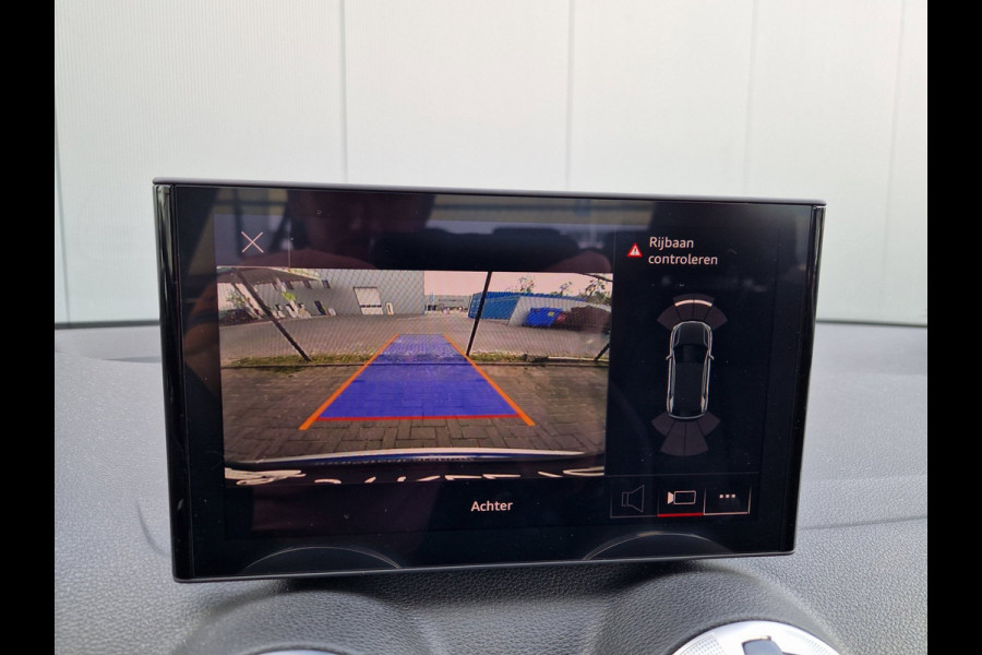 Audi Q2 35 TFSI S Edition /Virtual /ACC /Matrix