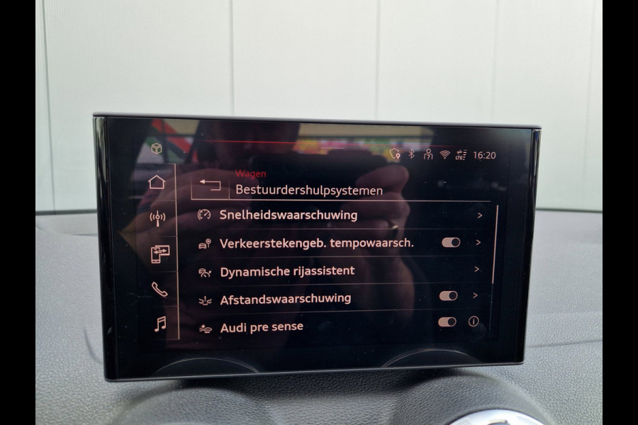Audi Q2 35 TFSI S Edition /Virtual /ACC /Matrix