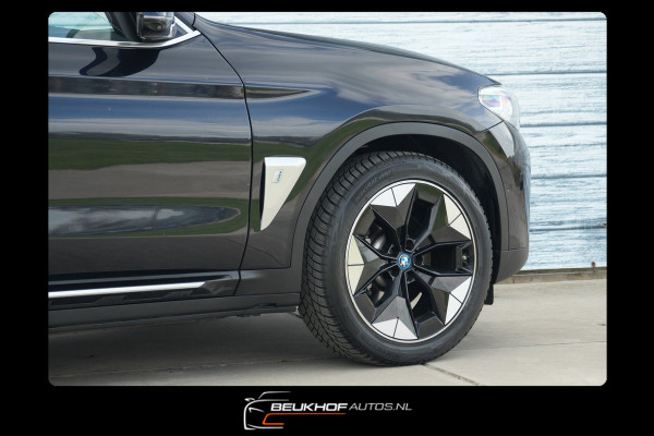 BMW iX3 High Executive 80 kWh Pano Xenon Virtual Soh 95%