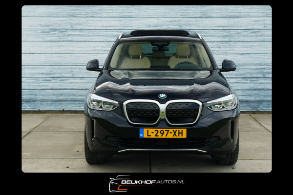 BMW iX3 High Executive 80 kWh Pano Xenon Virtual Soh 95%
