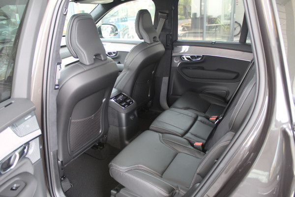 Volvo XC90 2.0 T8 Plug-in hybrid AWD Ultra Dark Executive | Luchtvering | Bowers & Wilkins | Massage | Trekhaak | Full Option!