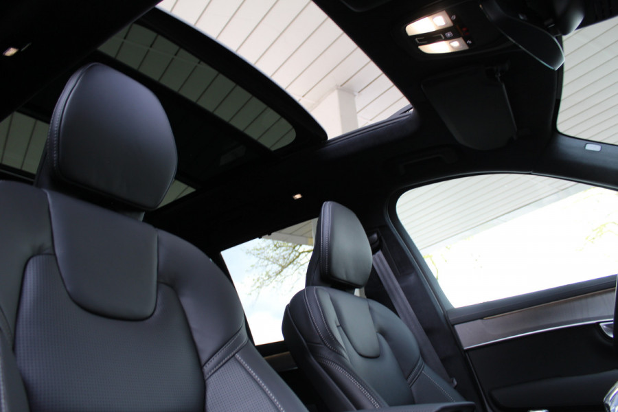Volvo XC90 2.0 T8 Plug-in hybrid AWD Ultra Dark Executive | Luchtvering | Bowers & Wilkins | Massage | Trekhaak | Full Option!