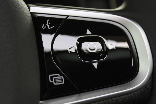 Volvo XC90 2.0 T8 Plug-in hybrid AWD Ultra Dark Executive | Luchtvering | Bowers & Wilkins | Massage | Trekhaak | Full Option!