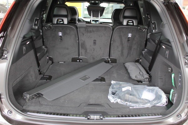 Volvo XC90 2.0 T8 Plug-in hybrid AWD Ultra Dark Executive | Luchtvering | Bowers & Wilkins | Massage | Trekhaak | Full Option!