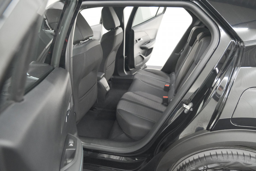 Peugeot 2008 1.2 PureTech Allure Pack | Navigatie | Parkeersensoren | Apple Carplay