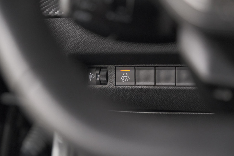 Peugeot 2008 1.2 PureTech Allure Pack | Navigatie | Parkeersensoren | Apple Carplay