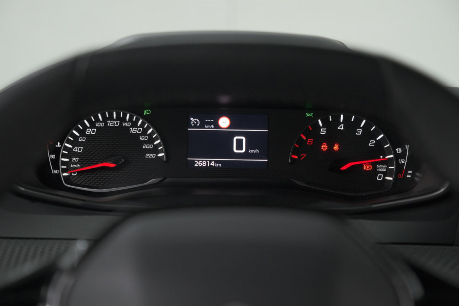 Peugeot 2008 1.2 PureTech Allure Pack | Navigatie | Parkeersensoren | Apple Carplay
