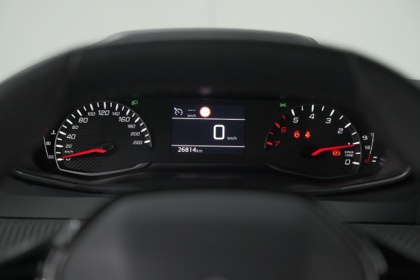 Peugeot 2008 1.2 PureTech Allure Pack | Navigatie | Parkeersensoren | Apple Carplay
