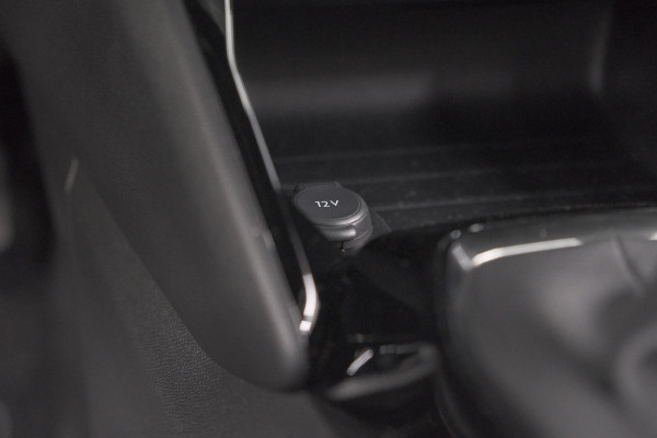 Peugeot 2008 1.2 PureTech Allure Pack | Navigatie | Parkeersensoren | Apple Carplay