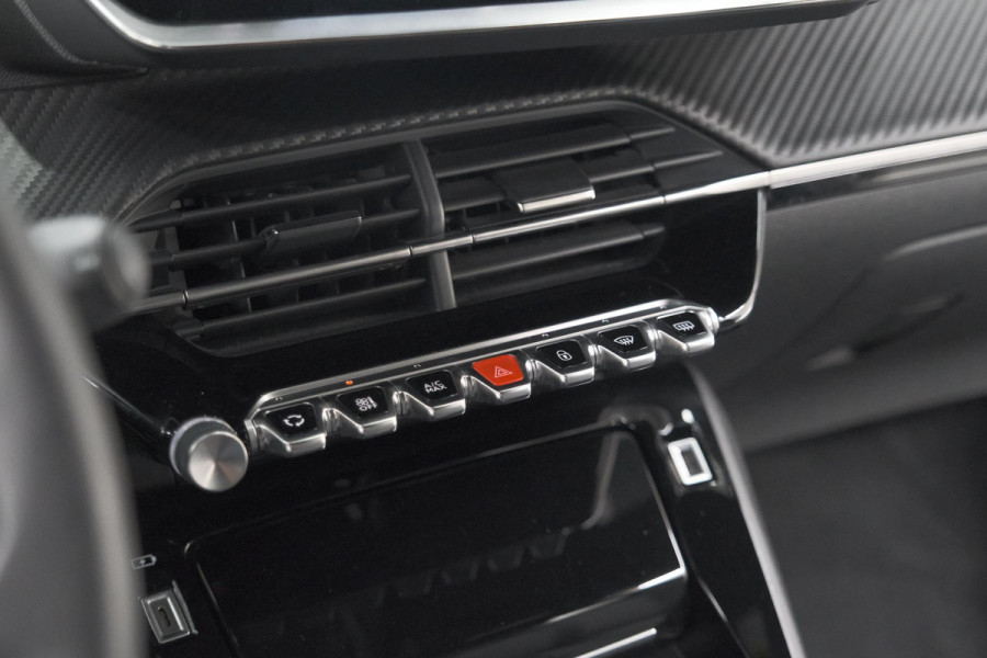 Peugeot 2008 1.2 PureTech Allure Pack | Navigatie | Parkeersensoren | Apple Carplay
