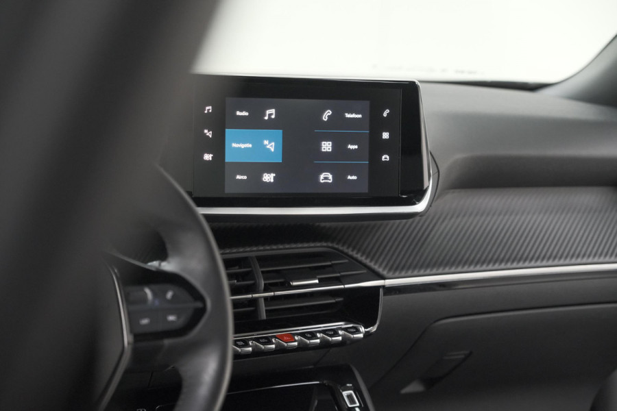 Peugeot 2008 1.2 PureTech Allure Pack | Navigatie | Parkeersensoren | Apple Carplay