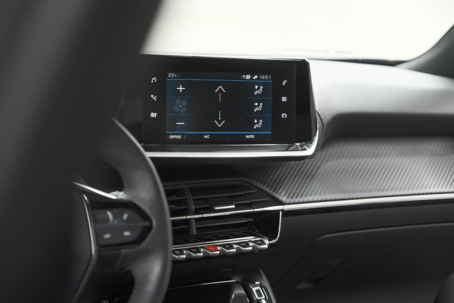 Peugeot 2008 1.2 PureTech Allure Pack | Navigatie | Parkeersensoren | Apple Carplay