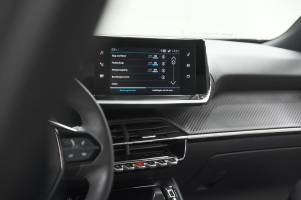 Peugeot 2008 1.2 PureTech Allure Pack | Navigatie | Parkeersensoren | Apple Carplay