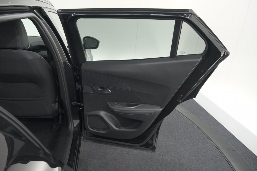 Peugeot 2008 1.2 PureTech Allure Pack | Navigatie | Parkeersensoren | Apple Carplay