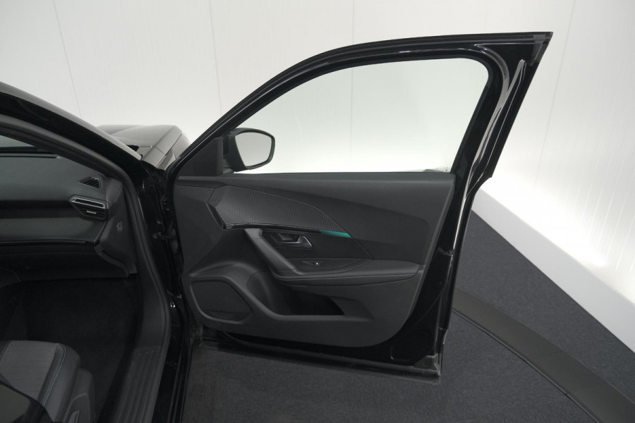 Peugeot 2008 1.2 PureTech Allure Pack | Navigatie | Parkeersensoren | Apple Carplay
