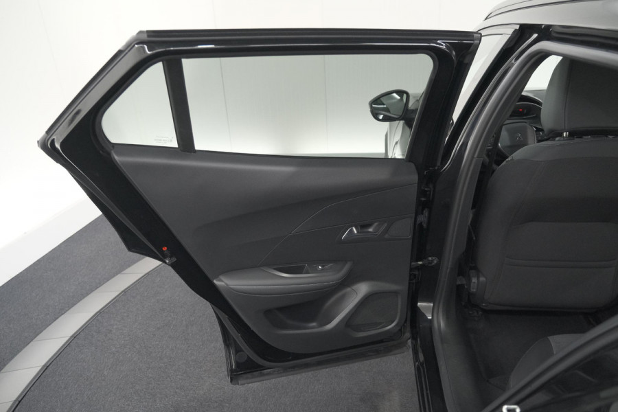 Peugeot 2008 1.2 PureTech Allure Pack | Navigatie | Parkeersensoren | Apple Carplay