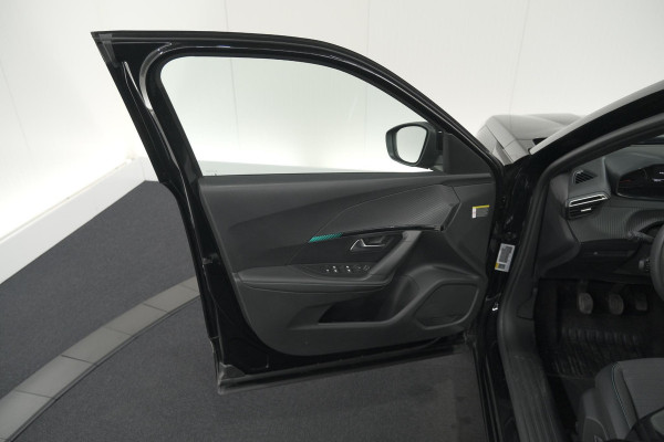 Peugeot 2008 1.2 PureTech Allure Pack | Navigatie | Parkeersensoren | Apple Carplay