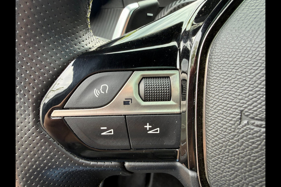 Peugeot 208 1.2 PureTech GT-Line | Pano | 3D-Cockpit |LED |