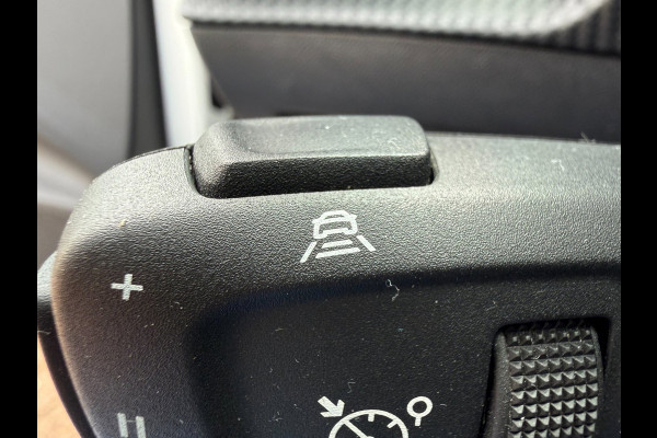 Peugeot 208 1.2 PureTech GT-Line | Pano | 3D-Cockpit |LED |