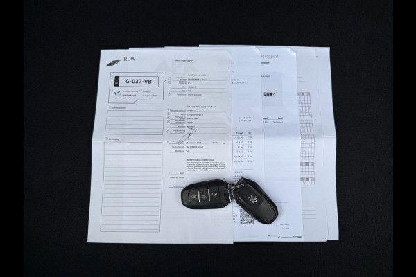 Peugeot 208 1.2 PureTech GT-Line | Pano | 3D-Cockpit |LED |