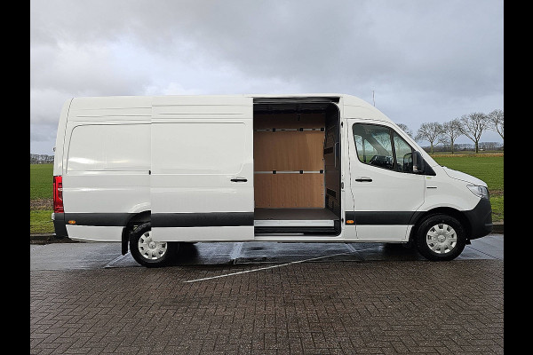Mercedes-Benz eSprinter 314 81kWh 300Km WLTP L3H2 136Pk 270Gr-Achterdeuren Camera Mbux10 BPM-Vrij!