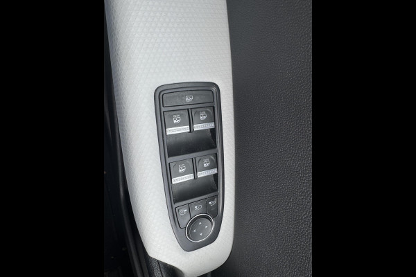 Renault Captur 1.3 TCe 155 Edition One | AUTOMAAT | CARPLAY | NAVIGATIE | CAMERA |ADAPTIEVE CRUISE| DODE HOEK SENSOR | STOEL + STUURVERWARMING| BOSE AUDIO| DEALER ONDERHOUDEN| RIJKLAAR GELEVERD INCL. 12 MND BOVAG GARANTIE