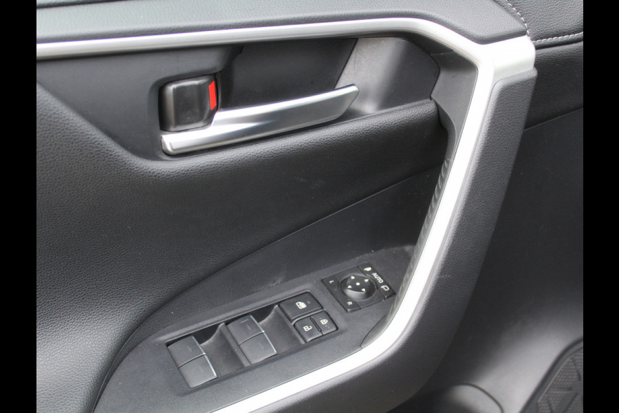 Toyota RAV4 2.5 Hybrid Style CARPLAY | LMV18 | CLIMATE | LED | ADAPCRUISE | LEDER | ELECAKLEP | AFNTRHAAK | NAVI | 360CAMERA | STOELVERW
